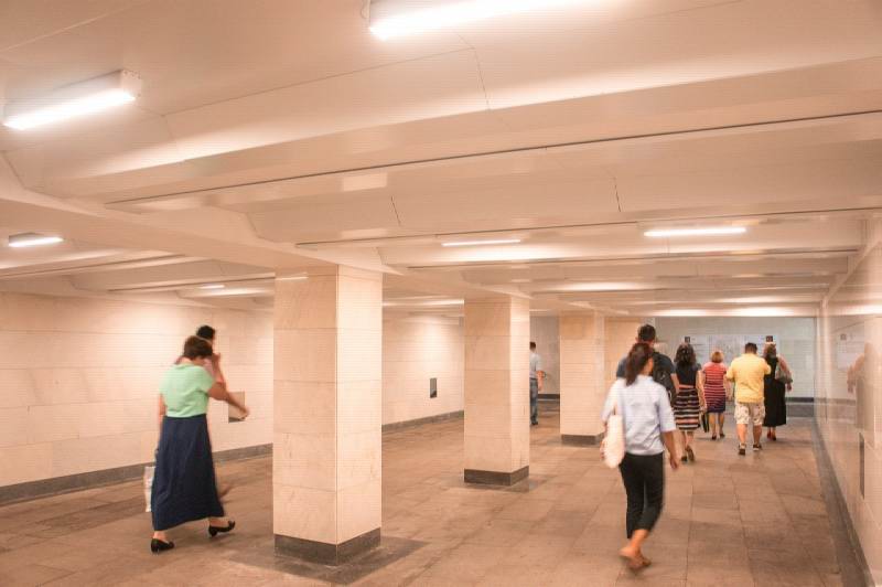 Станция метро Чеховская